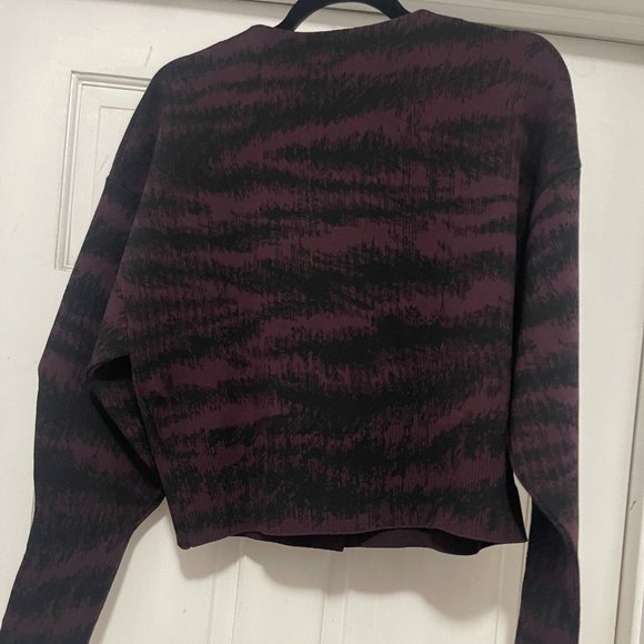 Abstract Jacquard Button Front Cardigan - Picture 3 of 5